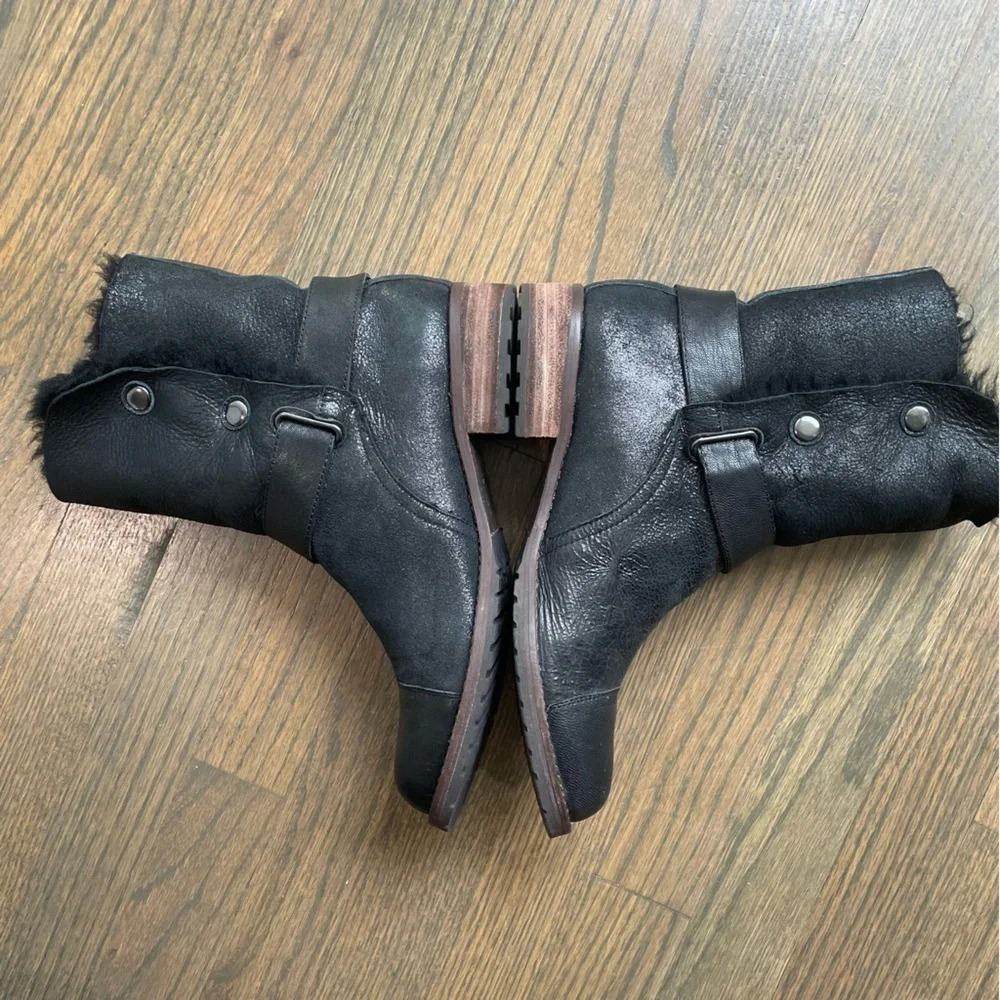 Matt Bernson Women's Tundra Black Suede Sheepskin Lined Winter Boots - Picture 8 of 15